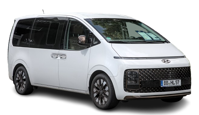 Hyundai Staria for private Umrah transport in Saudi Arabia